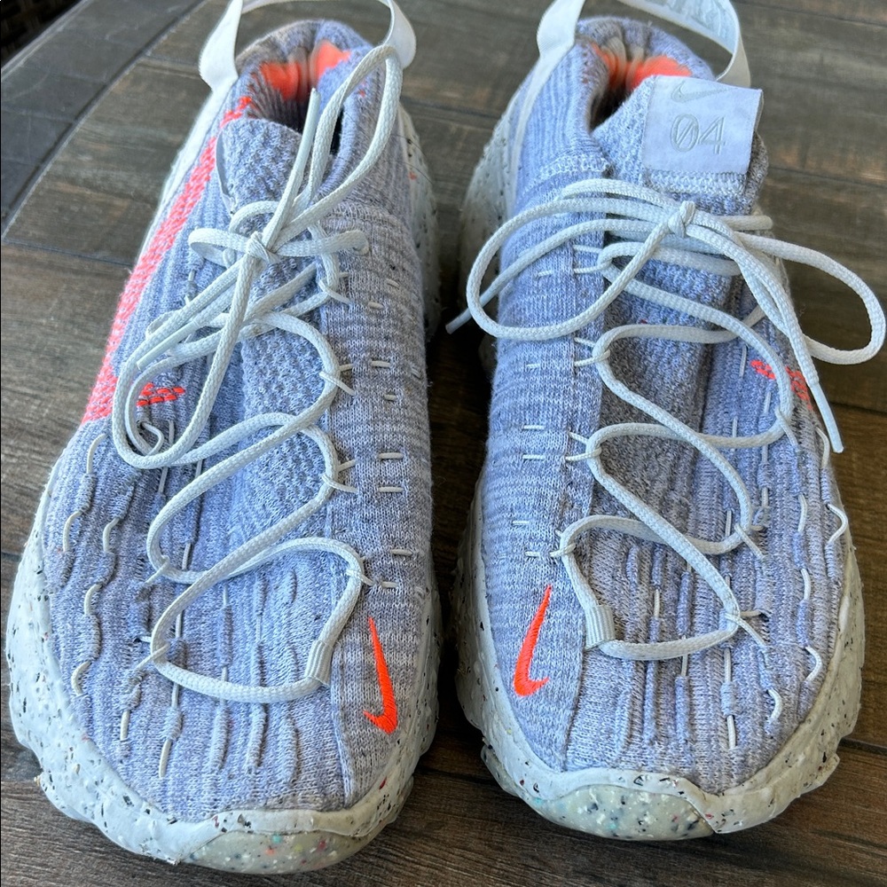 EUC Nike 04 Space Hippie Gray and Orange Men’s Sock Fit, Confetti Tread Sneakers - Picture 3 of 5
